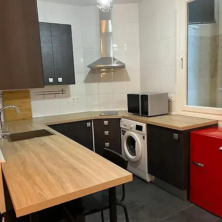 Coqueto Con Garaje Al Lado De La Playa San Sebastian